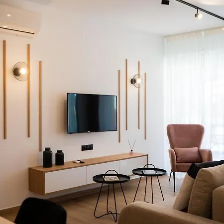 Centro Urban Suites B3 * Καλαμπάκα